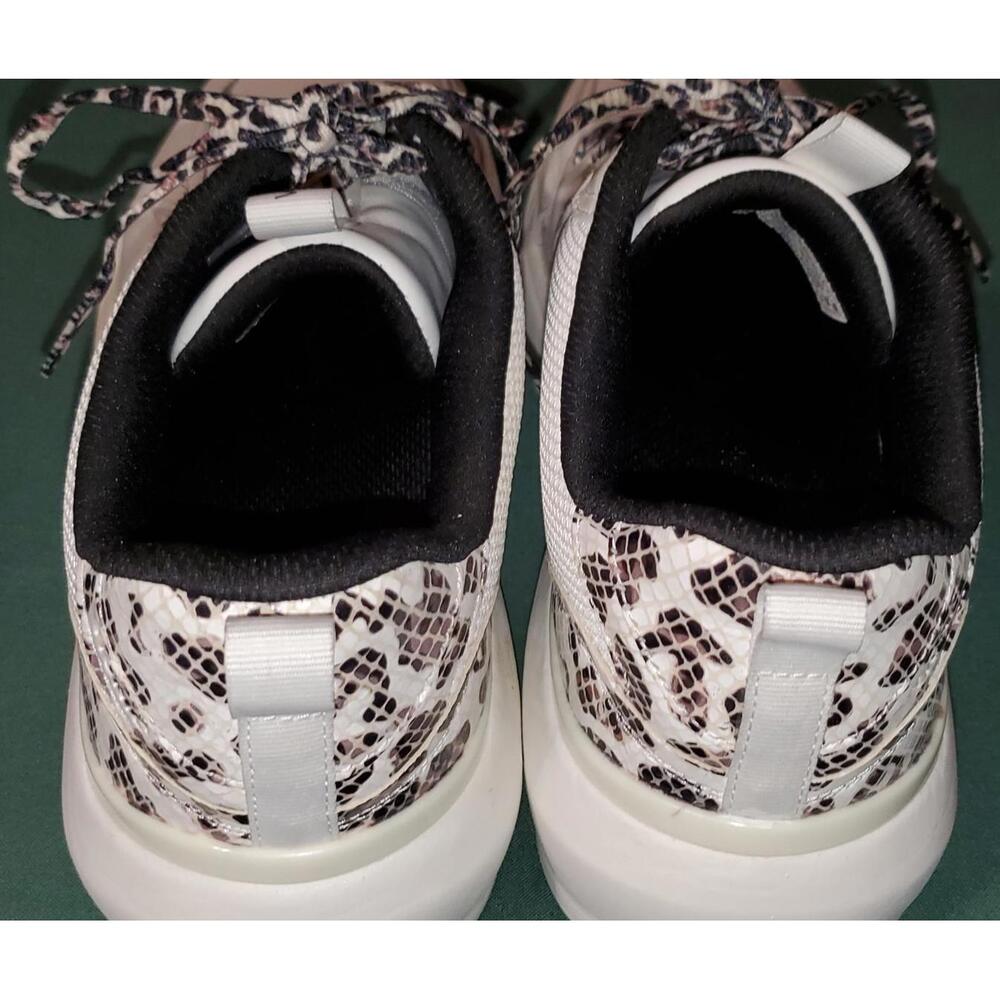 S48 Vionic Women's White Sneakers with Leopard Print Laces - Picture 9 of 11